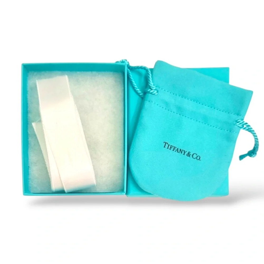 Tiffany & Co. 🩵instantly recognizable
